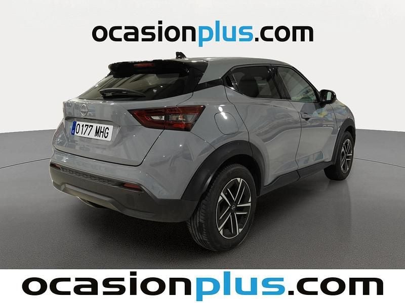 Usado Nissan Juke N-Connecta 114 CV (83 kW) 2023 Gris / plata SUV