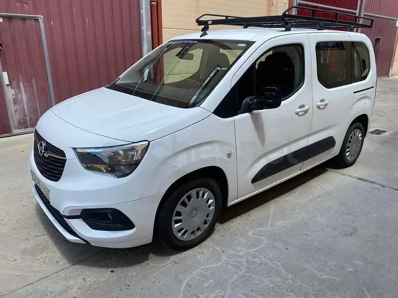 Usado Opel Combo Life Edition+ 102 CV (75 kW) 2021 Blanco Monovolumen