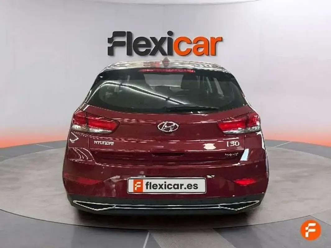 Usado Hyundai i30 120 CV (88 kW) 2023 Burdeos Berlina