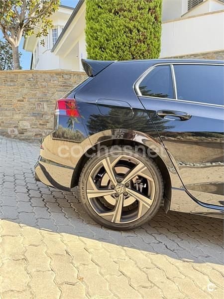 Usado VW Golf VIII R 320 CV (235 kW) 2023 Negro Berlina