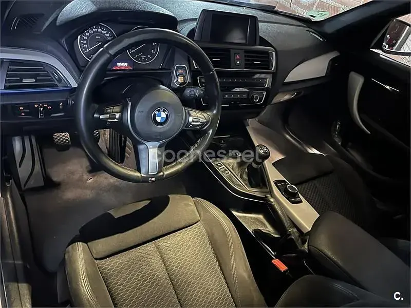 Usado BMW 118 150 CV (110 kW) 2016 Azul Utilitario