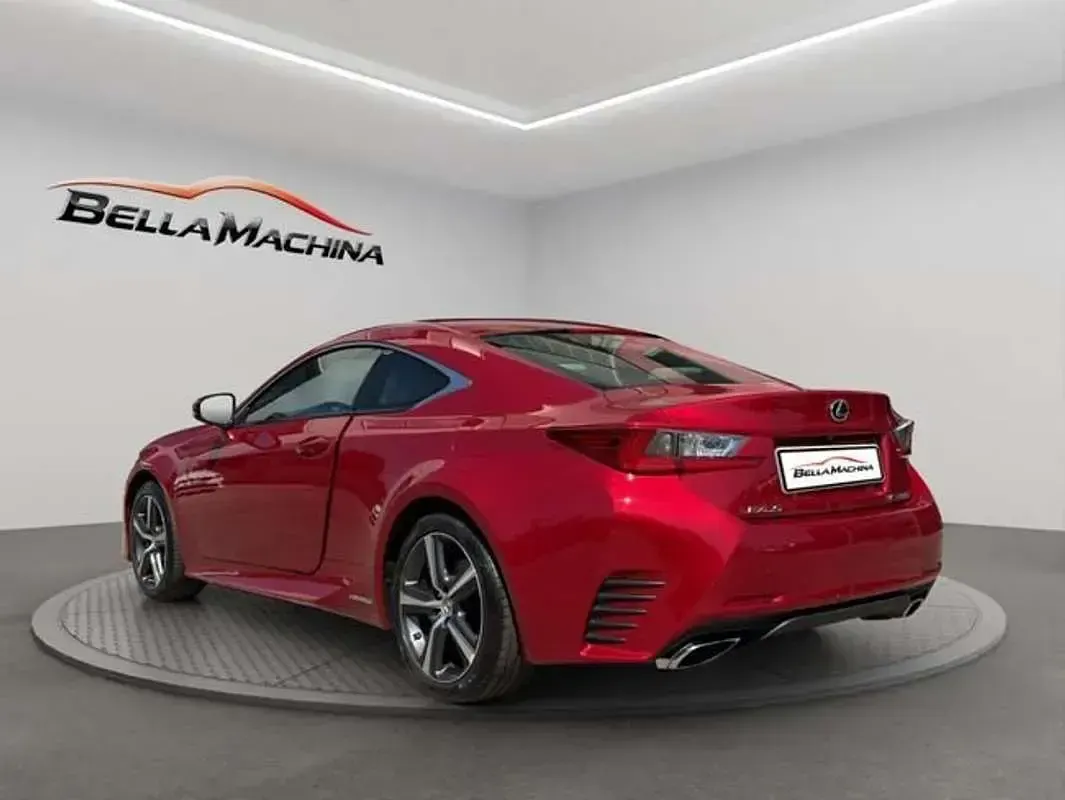 Usado Lexus RC300h Executive Line 223 CV (164 kW) 2018 Rojo Coupe