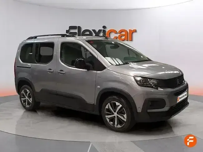 Usado Peugeot Rifter GT 130 CV (95 kW) 2023 Gris Monovolumen