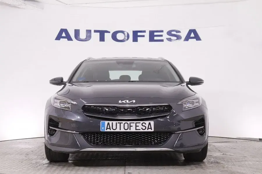 Usado Kia XCeed 141 CV (103 kW) 2022 Plata SUV