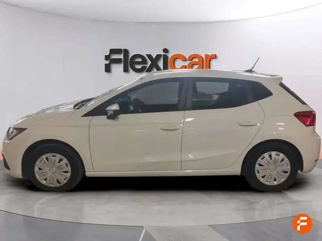 Usado Seat Ibiza Reference 80 CV (58 kW) 2023 Blanco Utilitario