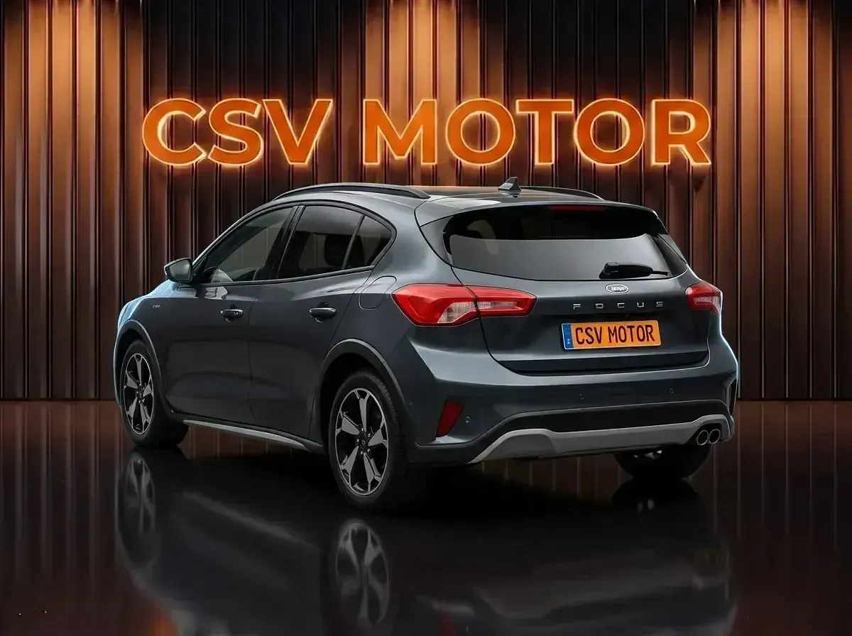 Usado Ford Focus Active 125 CV (91 kW) 2024 Azul Utilitario