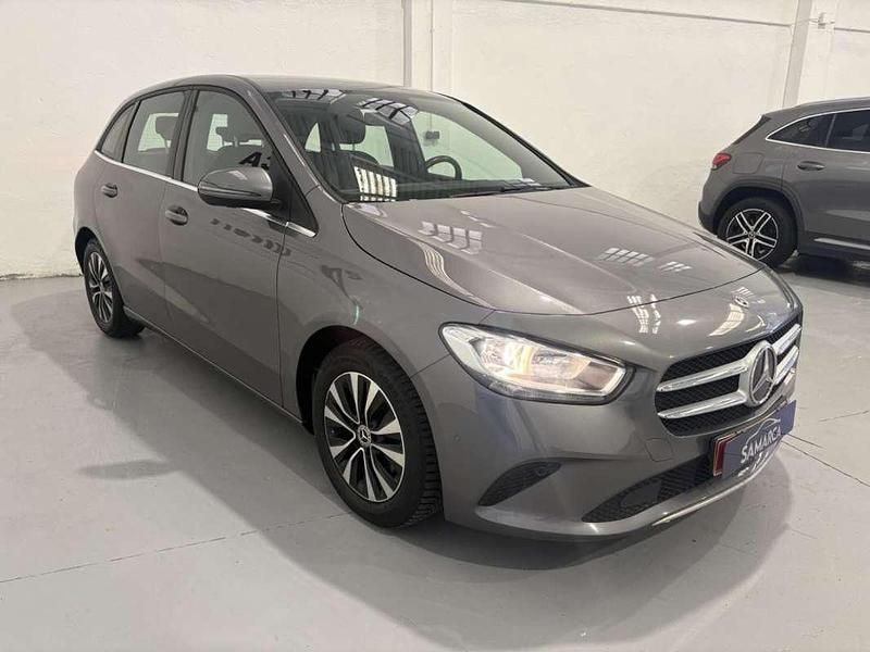 Usado Mercedes B180 116 CV (85 kW) 2020 Gris Monovolumen