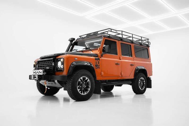 Naranja Usado 2016 Land Rover Defender SE SUV | 89.900 € - Imagen 1/4