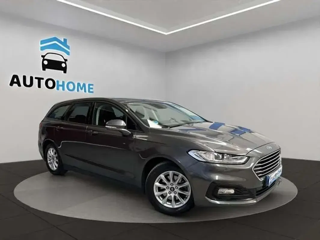 Usado Ford Mondeo Trend 150 CV (110 kW) 2019 Azul Familiar