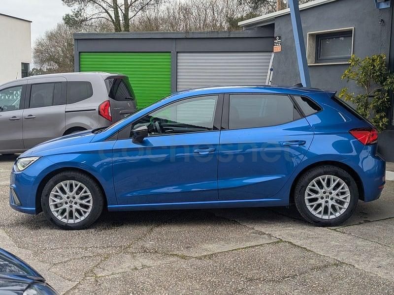 Usado Seat Ibiza FR 110 CV (80 kW) 2022 Azul Utilitario