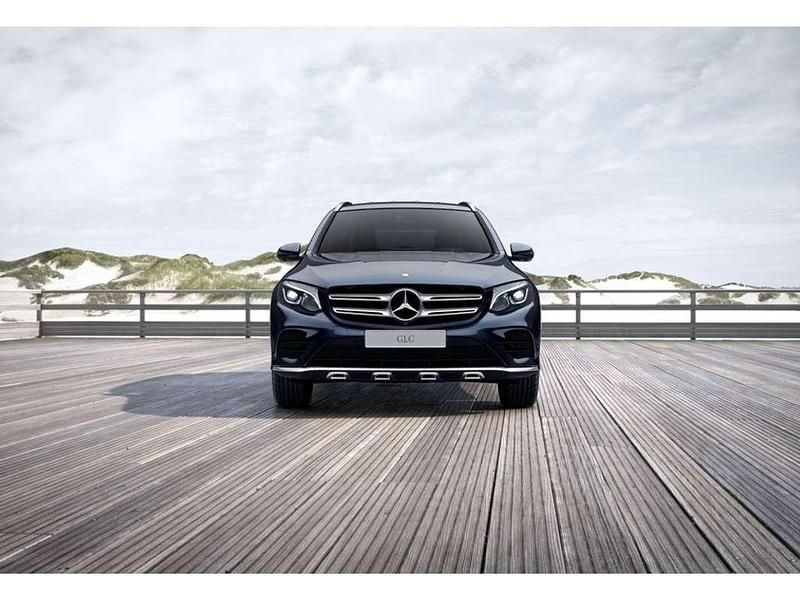 Usado Mercedes GLC350 320 CV (235 kW) 2016 Azul SUV