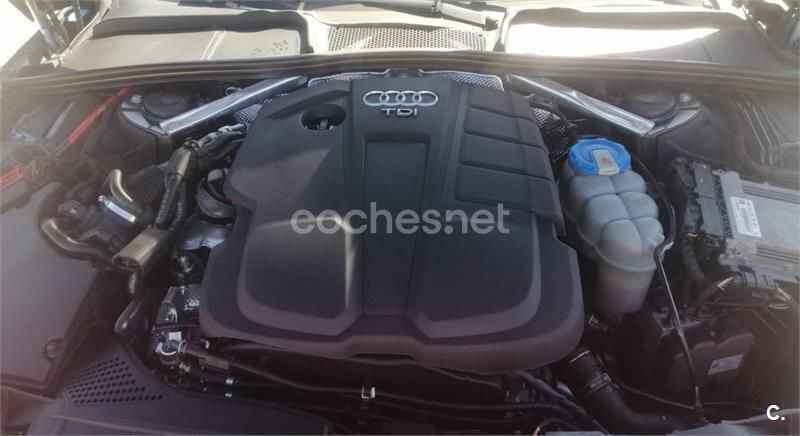 Usado Audi A4 Advanced 150 CV (110 kW) 2016 Gris / plata Berlina