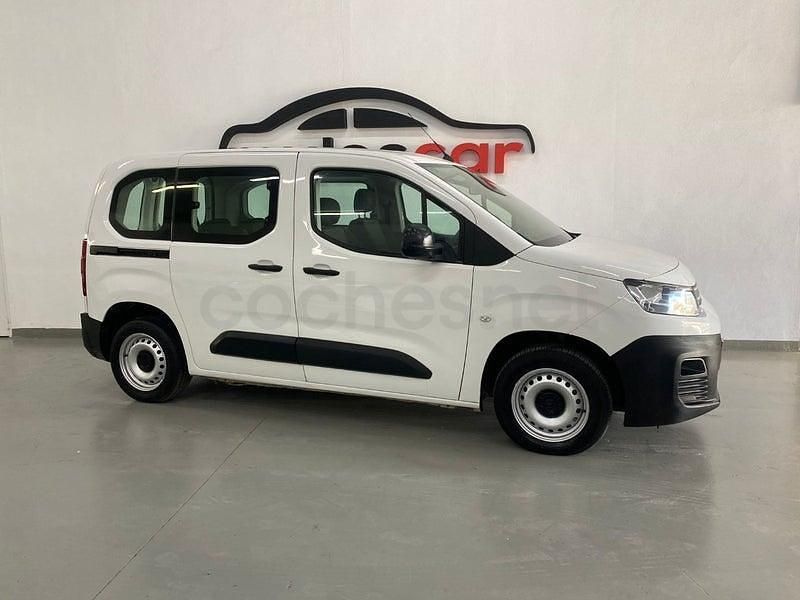 Usado Citroën Berlingo Live 76 CV (55 kW) 2019 Blanco Monovolumen
