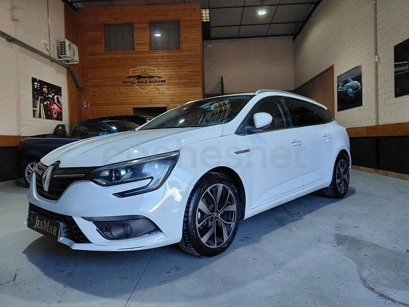 Usado Renault Mégane GrandTour Intens 115 CV (84 kW) 2020 Blanco Familiar