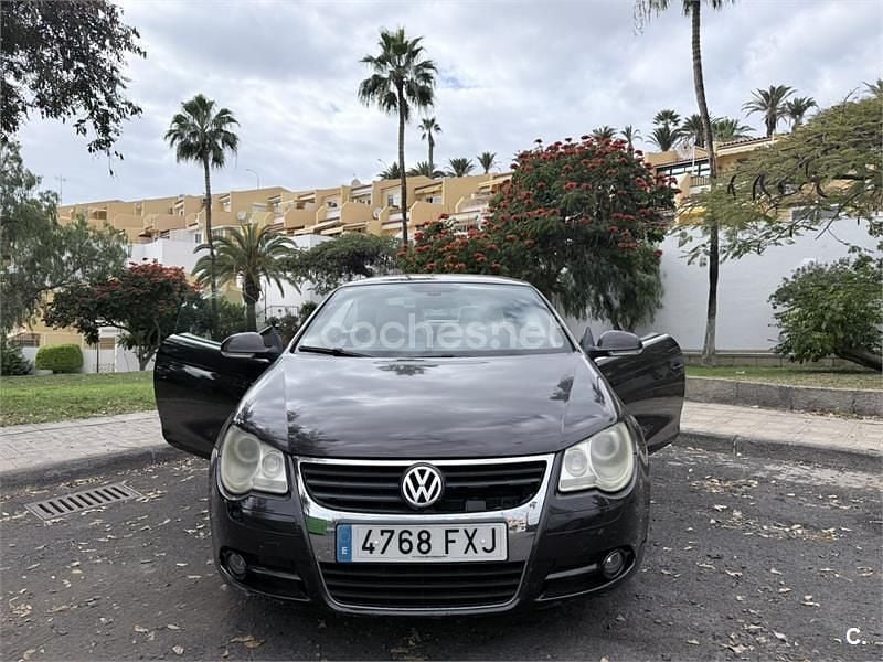 Usado VW Eos 140 CV (102 kW) 2007 Marrón Descapotable