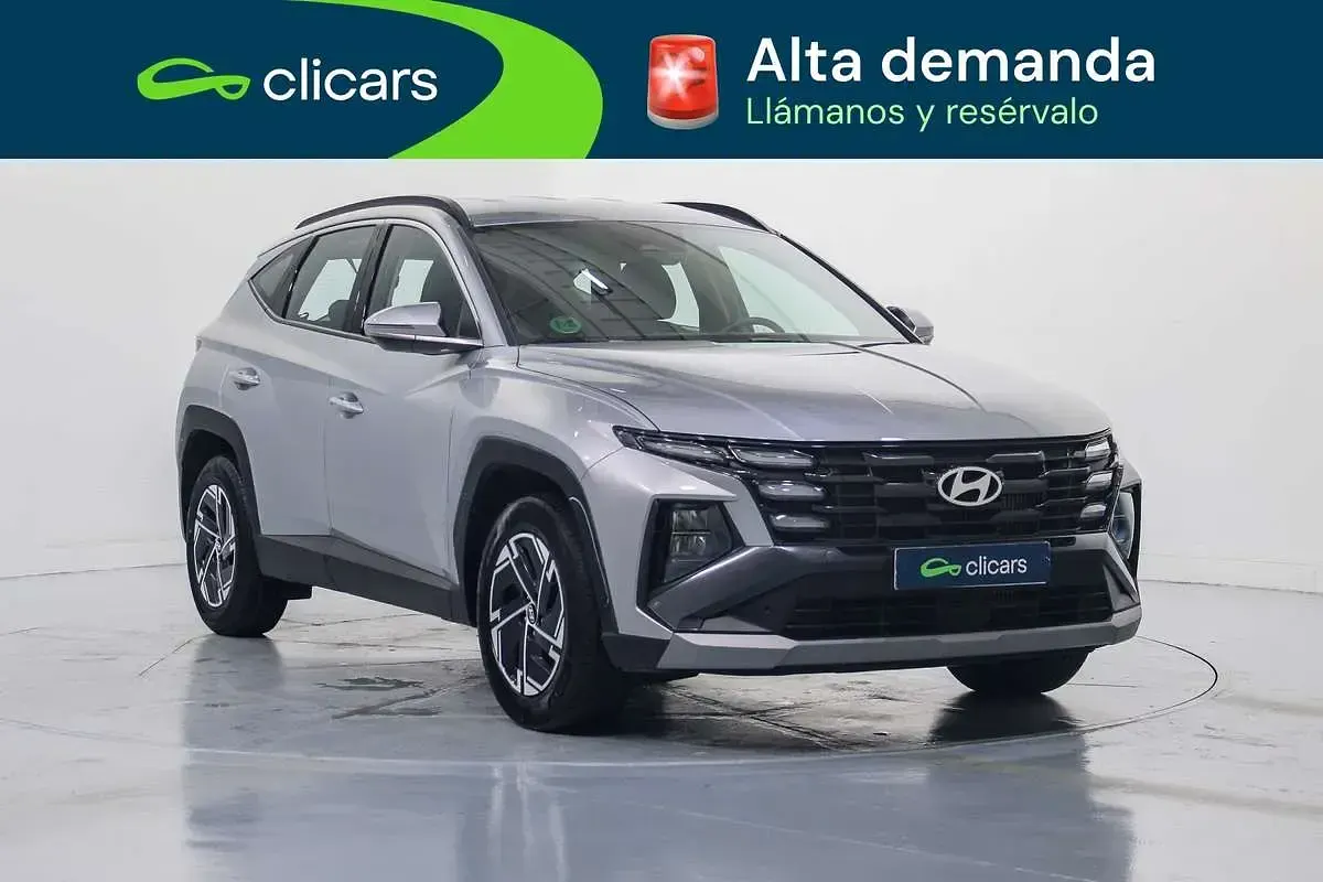 Usado Hyundai Tucson 160 CV (117 kW) 2025 Plateado SUV