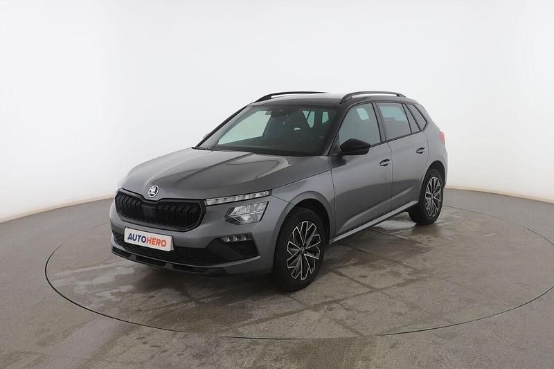 Gris Usado 2025 Skoda Kamiq Selection SUV | 27.699 € (Caro) - Imagen 1/3