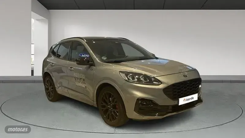 Usado Ford Kuga ST-Line X 150 CV (110 kW) 2023 Plateado SUV
