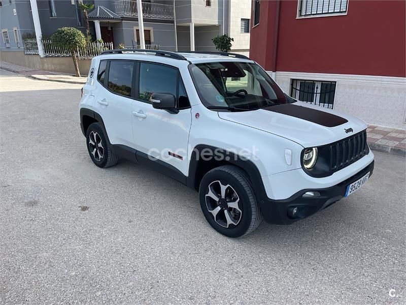 Usado Jeep Renegade Trailhawk 170 CV (125 kW) 2018 Blanco SUV