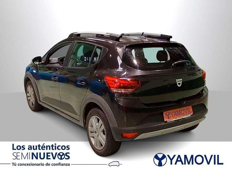 Usado Dacia Sandero Essentiel 101 CV (74 kW) 2022 Negro Utilitario