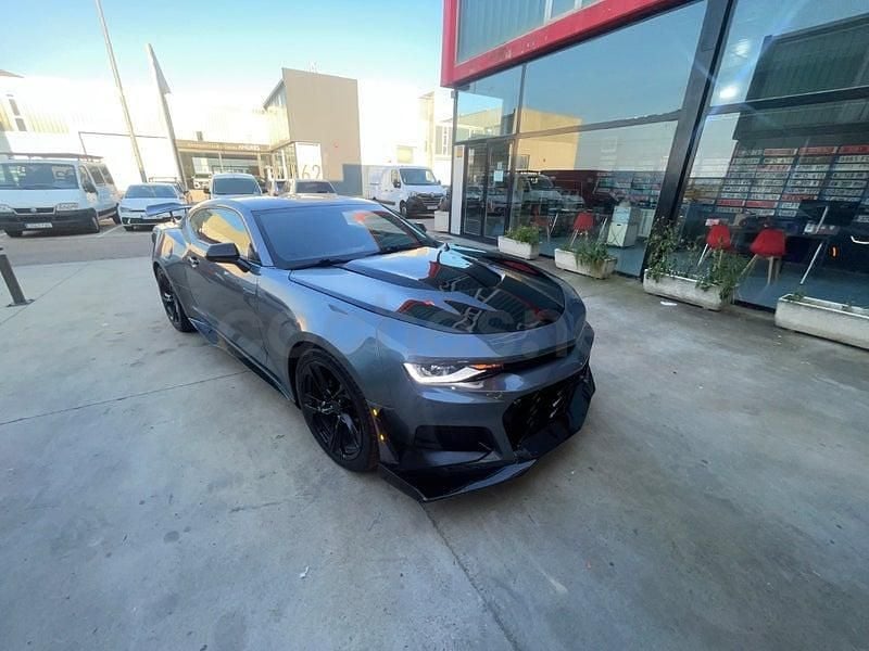 Usado Chevrolet Camaro 405 CV (297 kW) 2015 Gris / plata Coupe