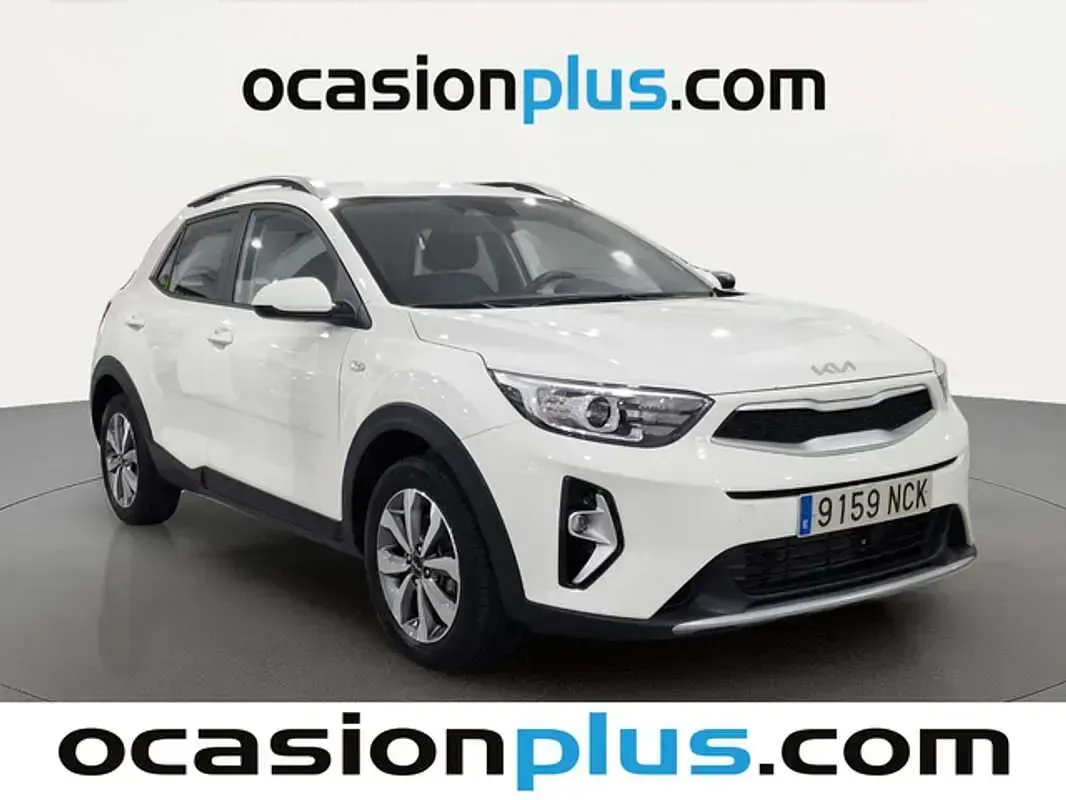 Usado Kia Stonic 101 CV (74 kW) 2025 Blanco SUV