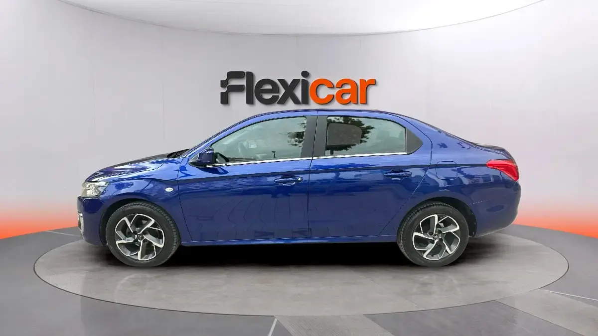 Usado Citroën C-Elysee I Shine 101 CV (74 kW) 2018 Azul Berlina