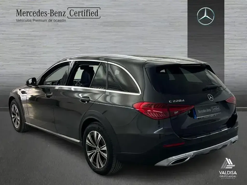 Usado Mercedes E220 All-Terrain 200 CV (147 kW) 2024 Gris Familiar