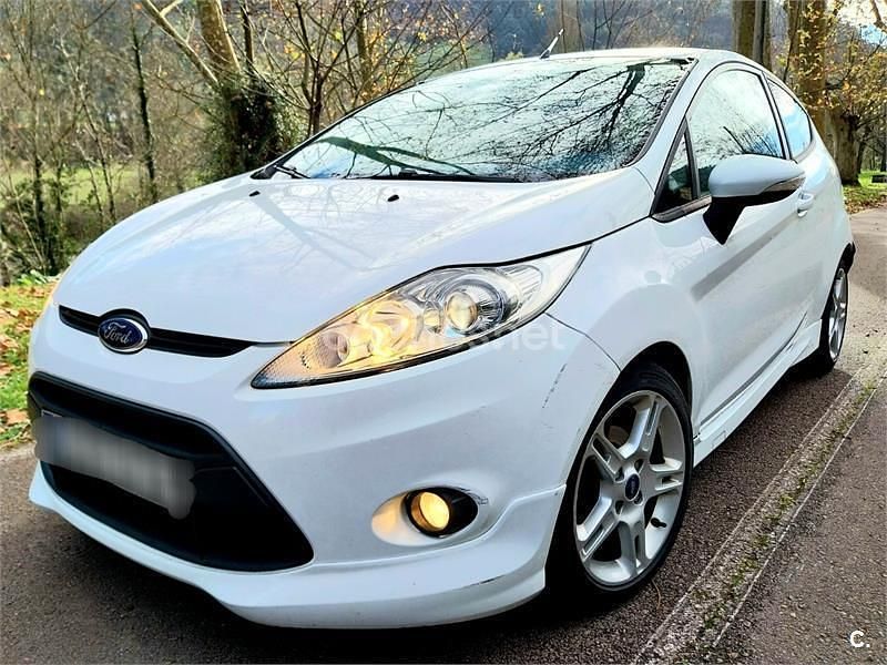 Blanco Usado 2012 Ford Fiesta Sport Berlina | 4000 € (Buen precio) - Imagen 1/4