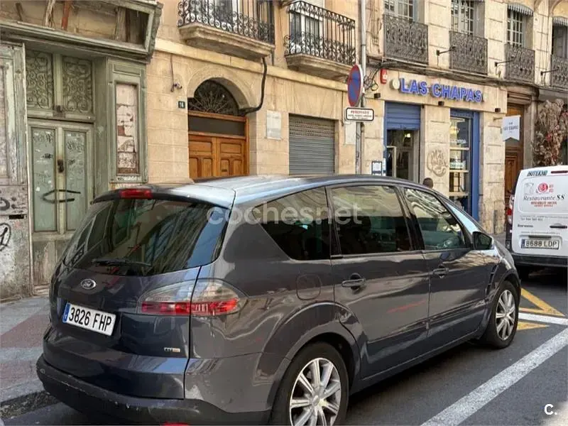 Usado Ford S-MAX Titanium 140 CV (102 kW) 2006 Gris / plata Monovolumen