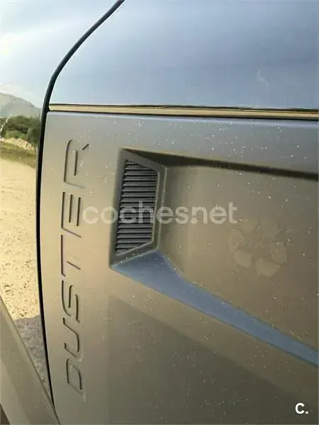 Usado Dacia Duster Journey 100 CV (73 kW) 2024 Negro SUV