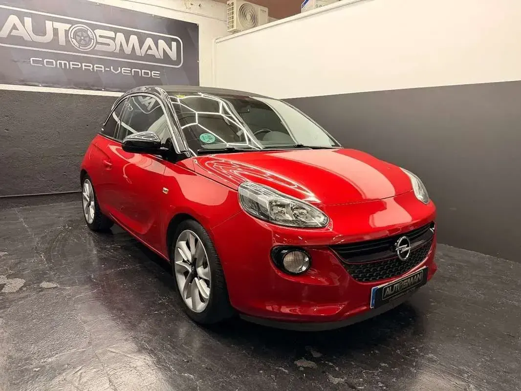 Usado Opel Adam Rocks 87 CV (63 kW) 2015 Rojo Utilitario