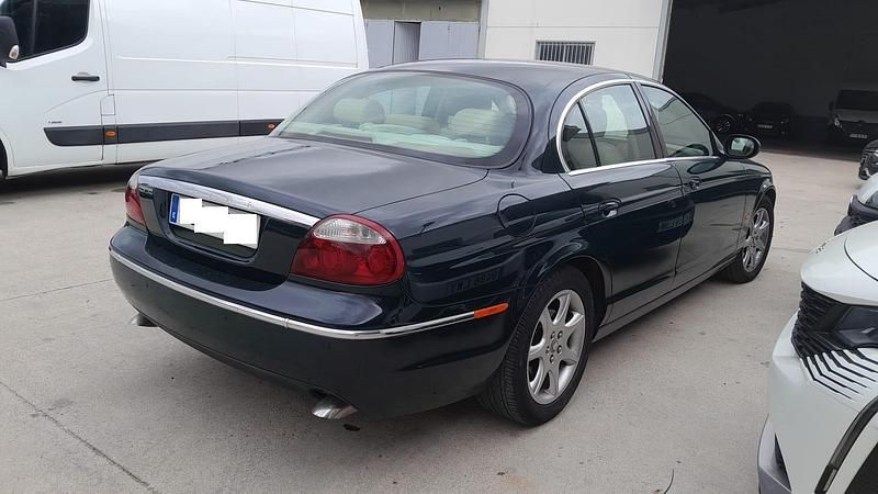 Usado Jaguar S-Type S 207 CV (152 kW) 2004 Azul Berlina