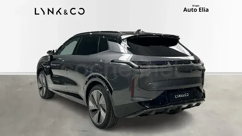Usado Lynk & Co 08 350 CV (257 kW) 2025 Gris / plata SUV