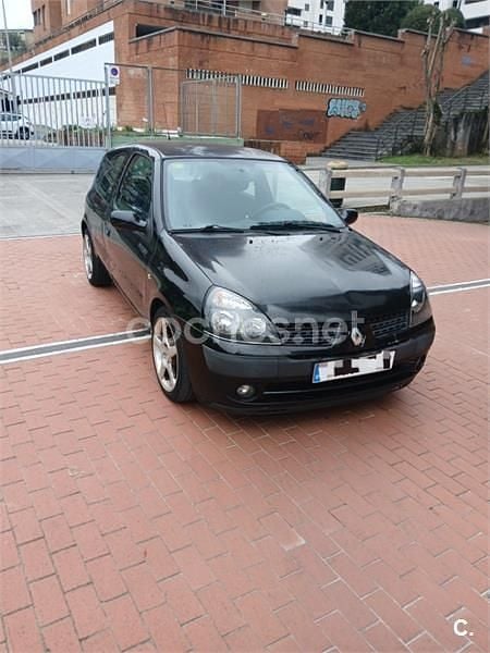 Usado Renault Clio II 80 CV (58 kW) 2003 Negro Berlina