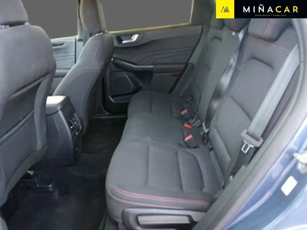 Usado Ford Kuga ST-Line 150 CV (110 kW) 2022 Azul SUV