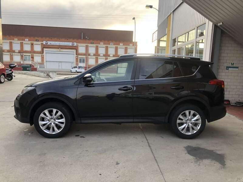 Negro Usado 2013 Toyota RAV4 Executive SUV | 17.899 € (Caro) - Imagen 1/4
