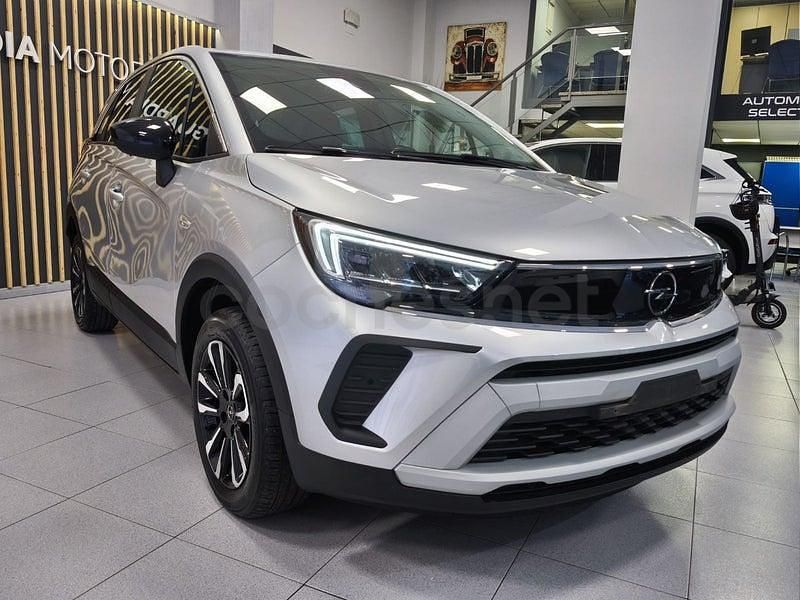 Usado Opel Crossland X Elegance 110 CV (80 kW) 2023 Gris / plata SUV
