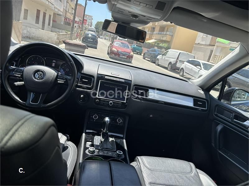 Usado VW Touareg R-line 245 CV (180 kW) 2014 Negro SUV