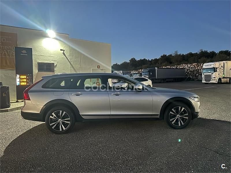 Usado Volvo V90 CC 190 CV (139 kW) 2020 Blanco Familiar