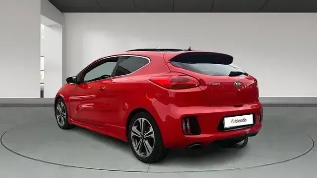Usado Kia ProCeed GT-Line 120 CV (88 kW) 2017 Rojo Utilitario