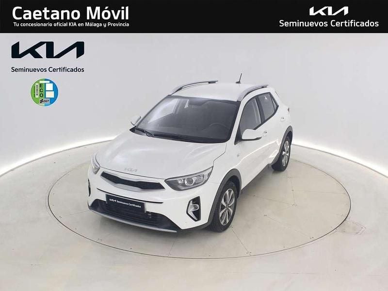 Blanco Usado 2024 Kia Stonic SUV | 16.990 € (Precio justo) - Imagen 1/4