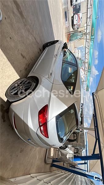 Usado Seat Leon Reference 90 CV (66 kW) 2017 Gris / plata Berlina