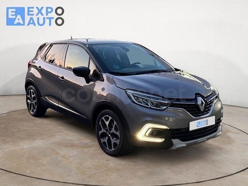 Usado Renault Captur Zen 130 CV (95 kW) 2019 Gris / plata SUV