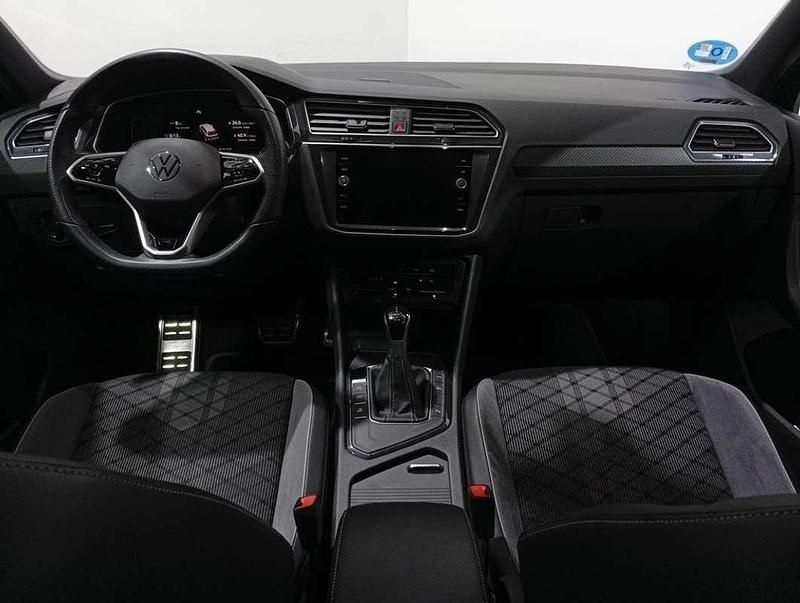 Usado VW Tiguan R-line 245 CV (180 kW) 2023 Azul SUV