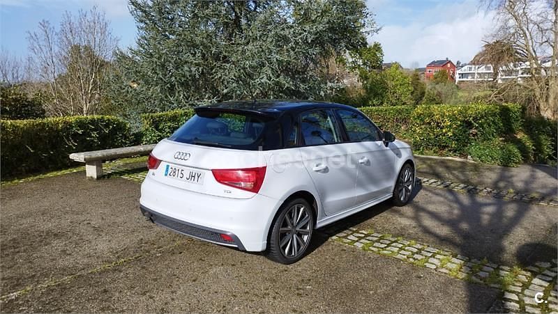Usado Audi A1 Sportback Attraction 90 CV (66 kW) 2014 Blanco Utilitario