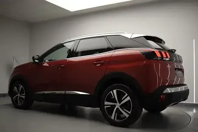 Usado Peugeot 3008 GT-line 165 CV (121 kW) 2017 Rojo SUV
