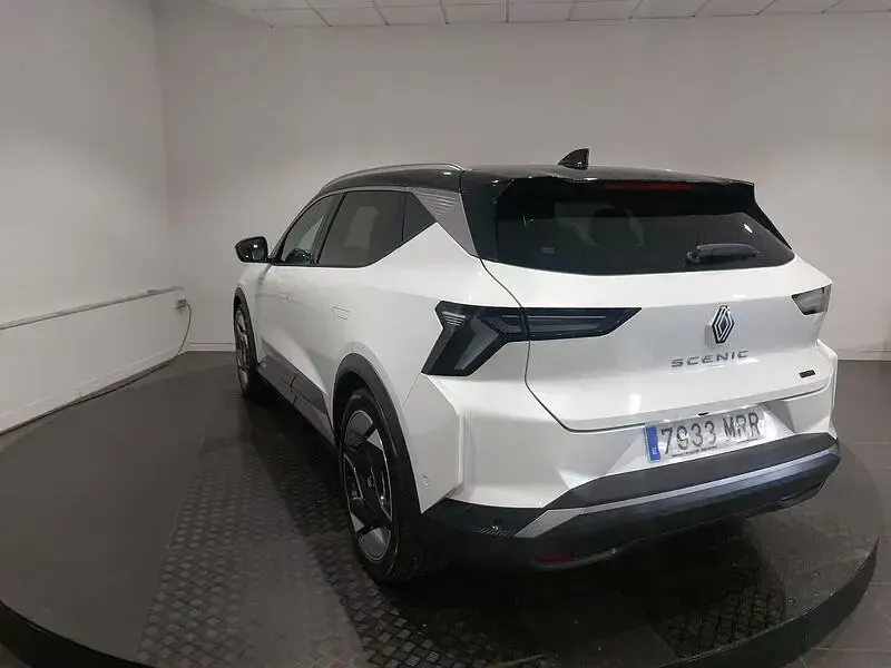 Usado Renault Scenic E-Tech Iconic 160 kW (218 CV) 2024 Blanco SUV