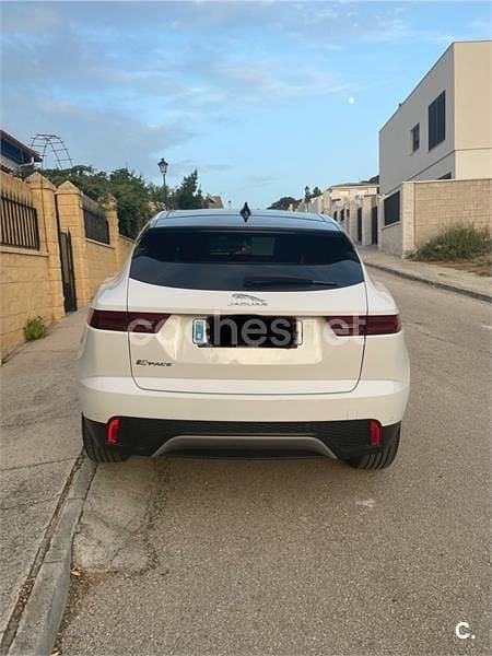 Usado Jaguar E-Pace R-Dynamic 150 CV (110 kW) 2019 Blanco SUV