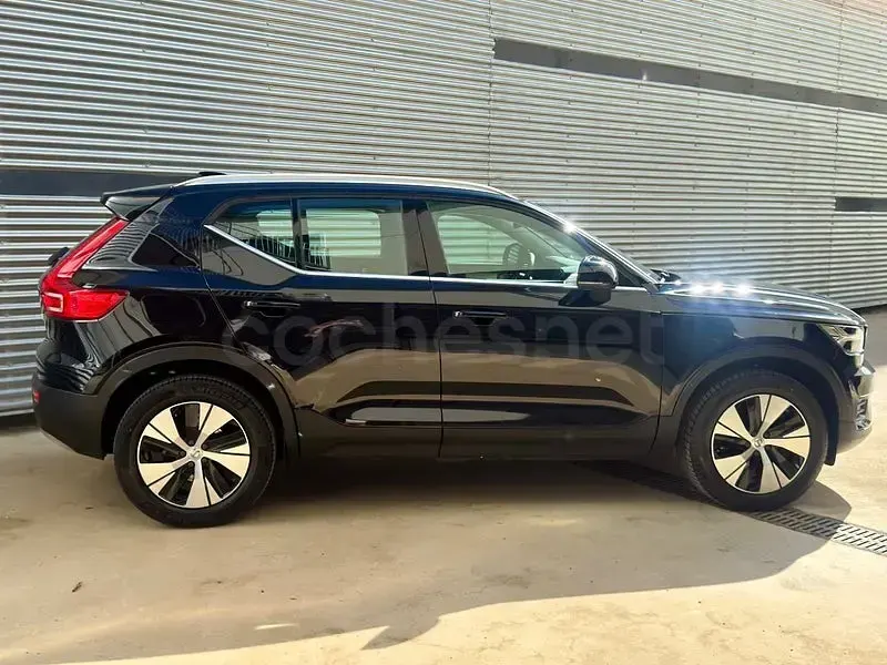 Usado Volvo XC40 Inscription 211 CV (155 kW) 2021 Negro SUV
